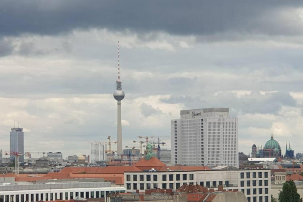 1 Zimmer Apartment über den Wolken Berlin Exterior foto